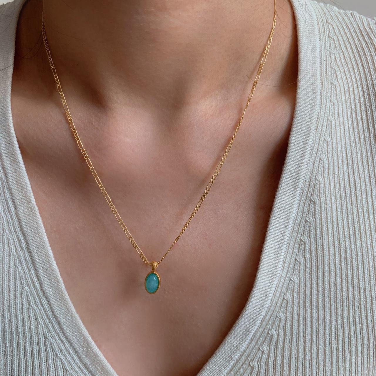 Blue oval natural stone gold necklace