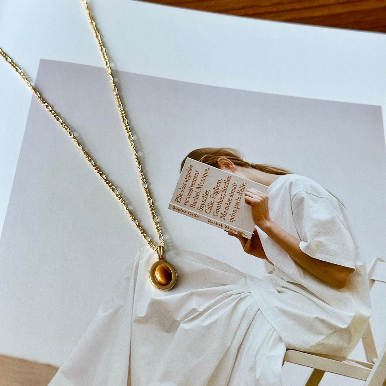 Gold tigereye natural stone pendant necklace