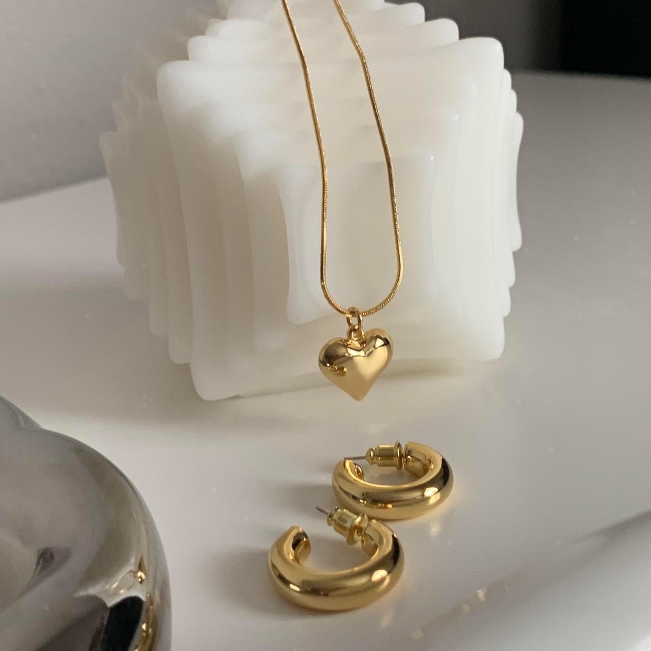Gold/silver heart pendant necklace