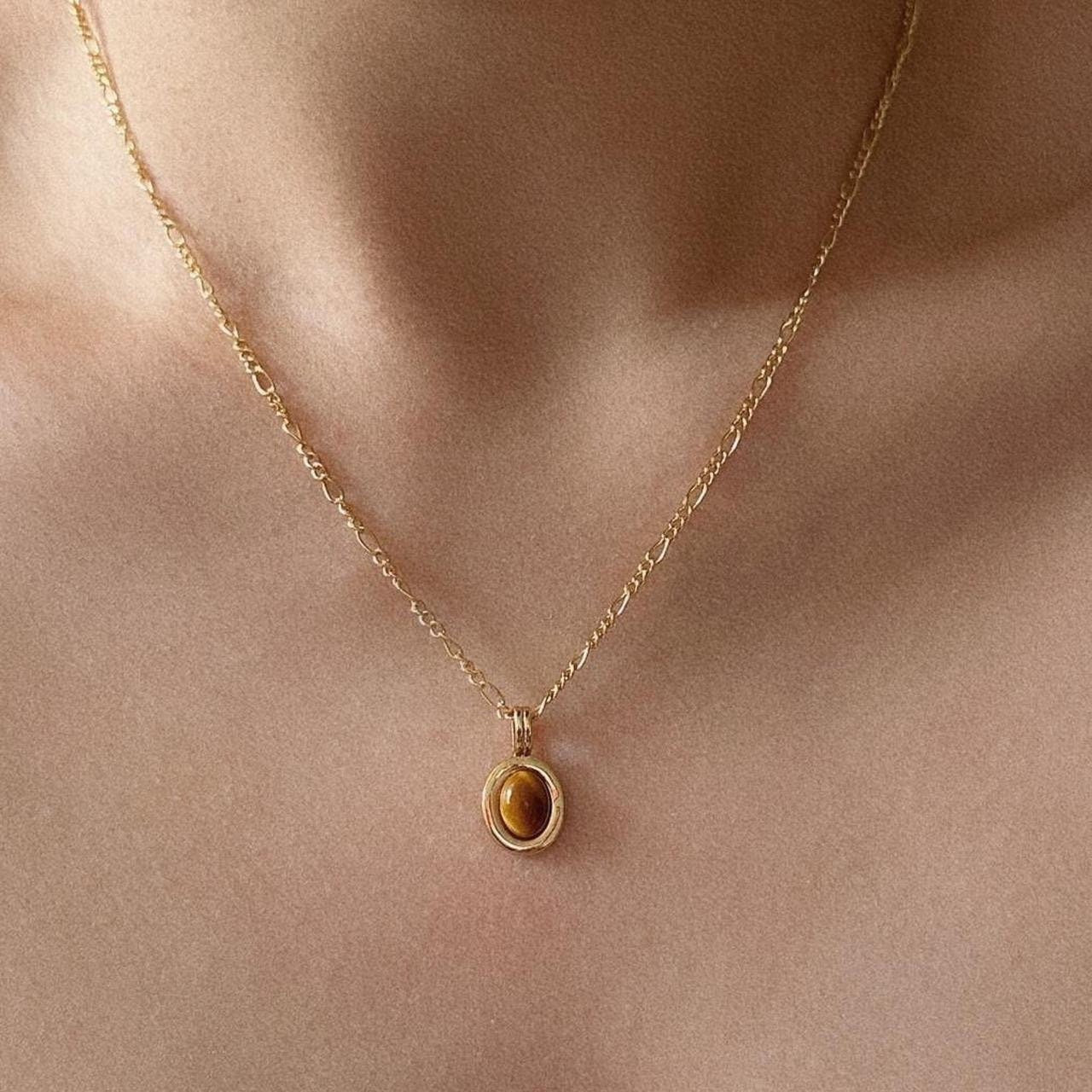 Gold tigereye natural stone pendant necklace