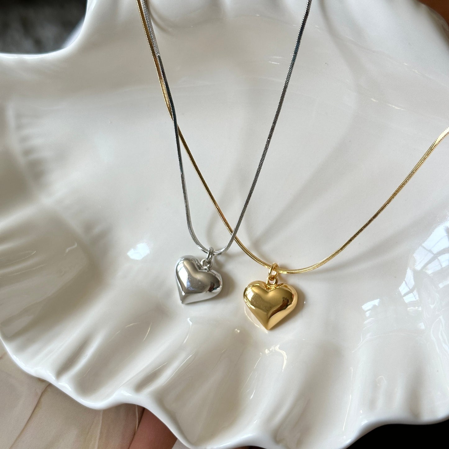 Gold/silver heart pendant necklace
