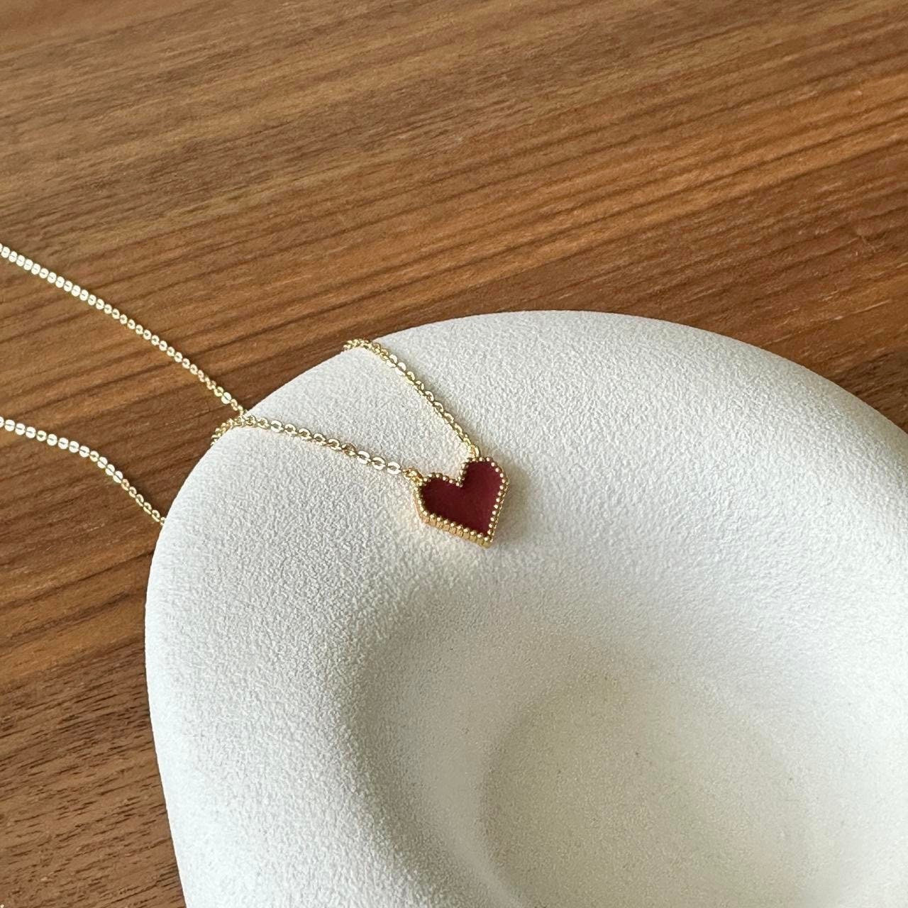 Enamel red heart pendant gold necklace
