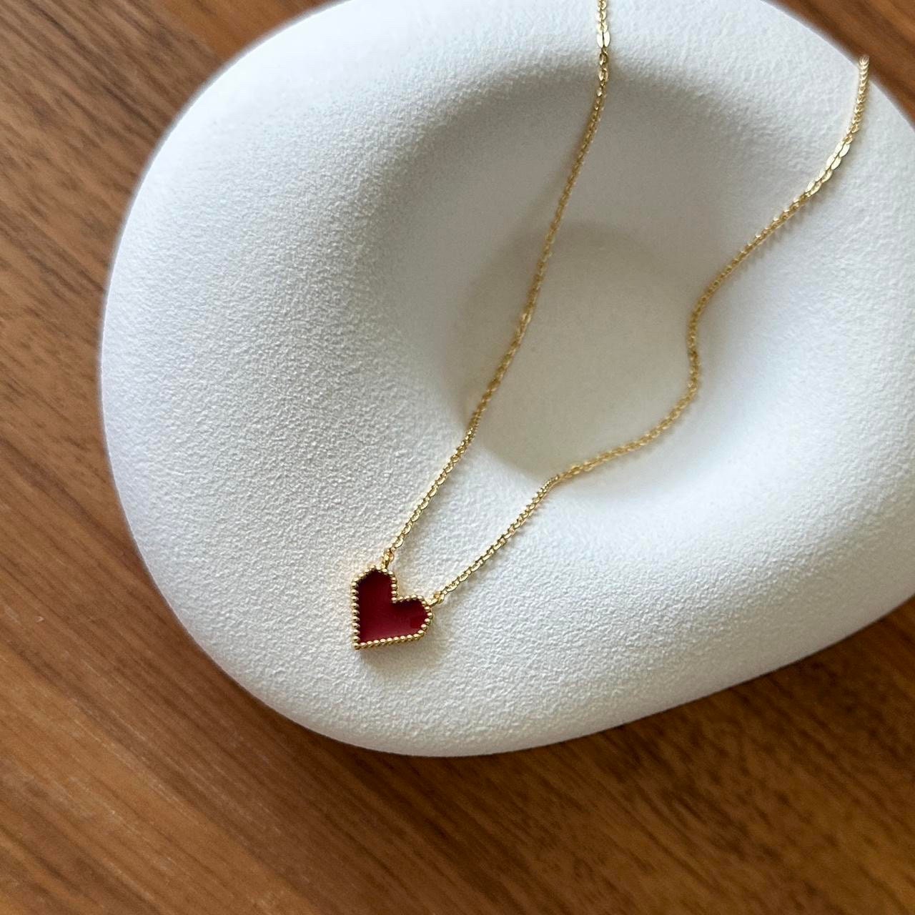 Enamel red heart pendant gold necklace