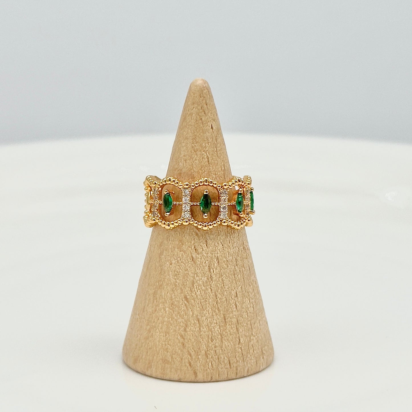 Gold Emerald Delicate Hollow Ring
