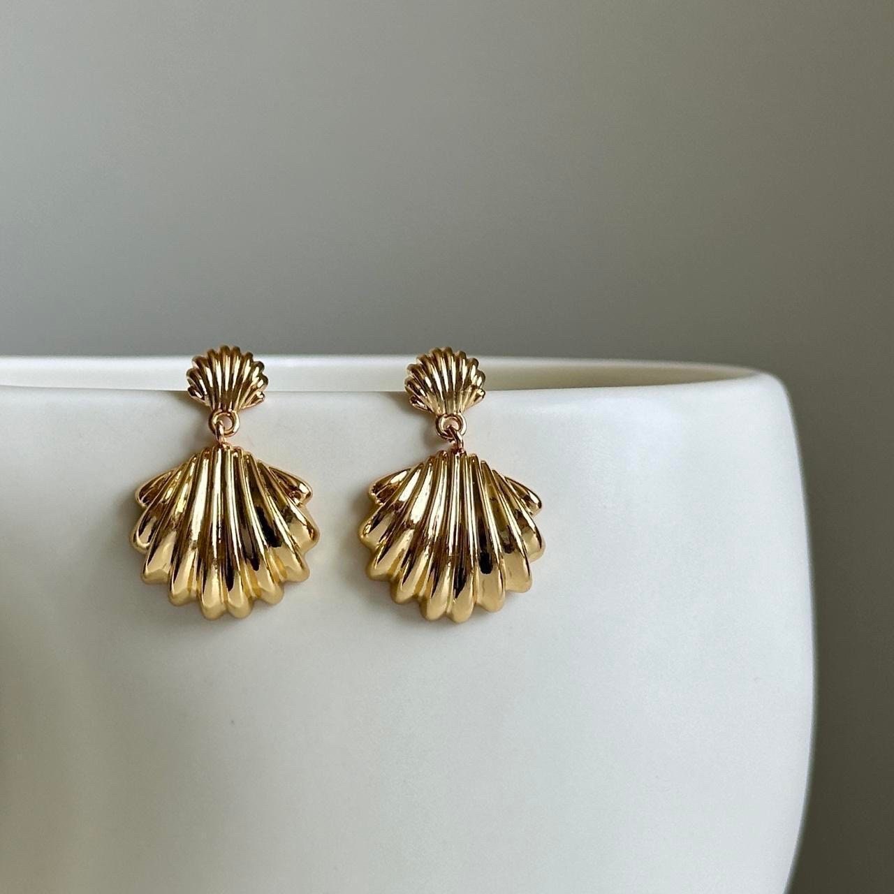 Gold Shells Earrings, Silver Shells Earrings