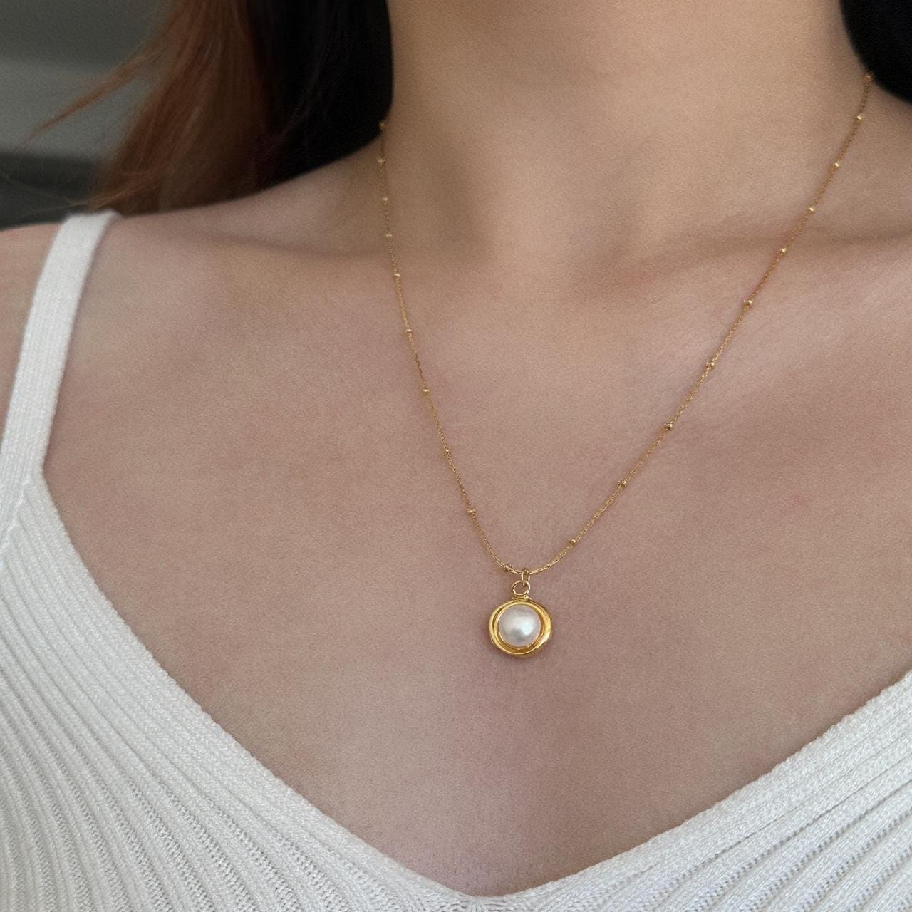 Freshwater Pearl Pendant Gold necklace