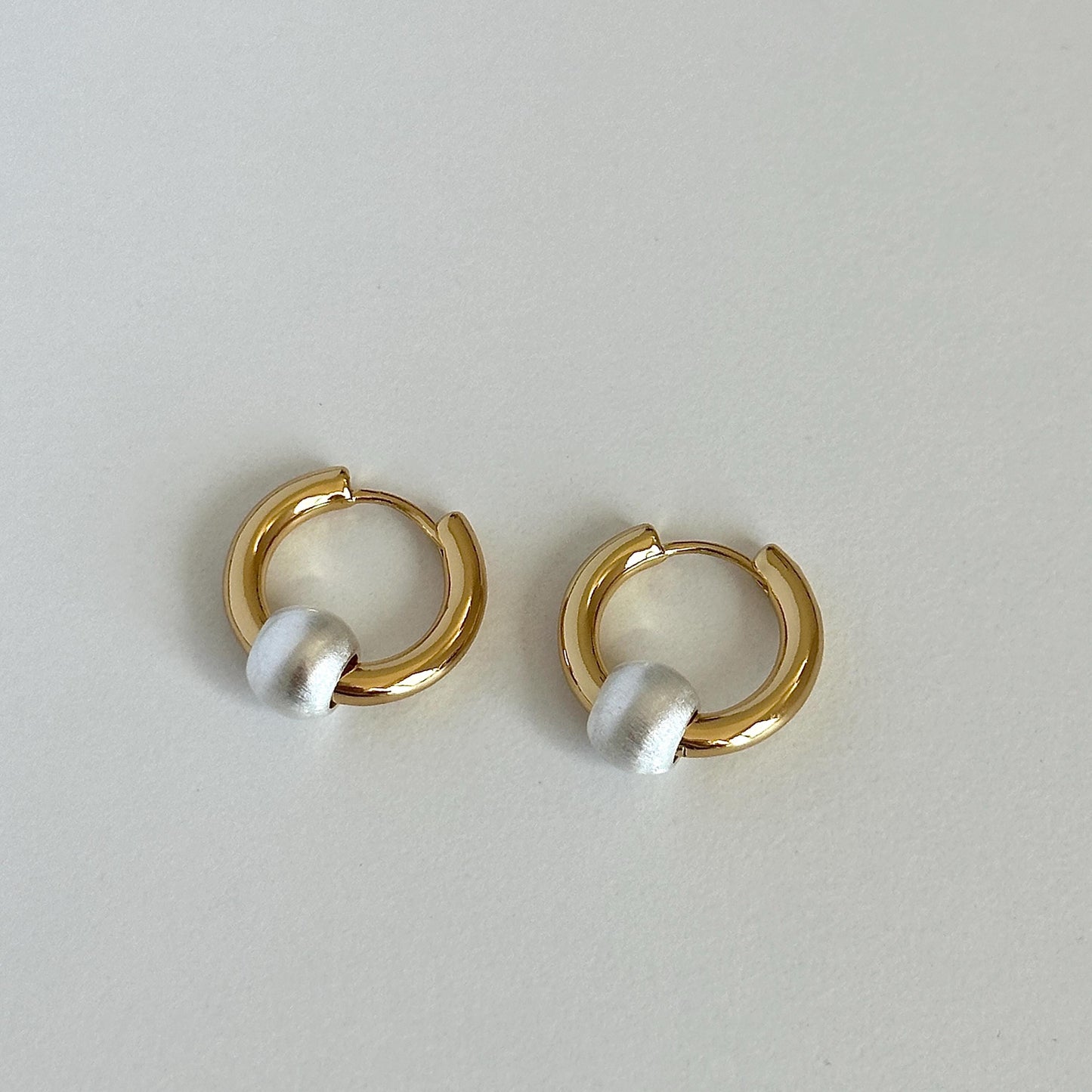 Two Tone Matte Beads Hoops Earrings, Mixed Metal Hoop Earrings with Detachable Bead Charm