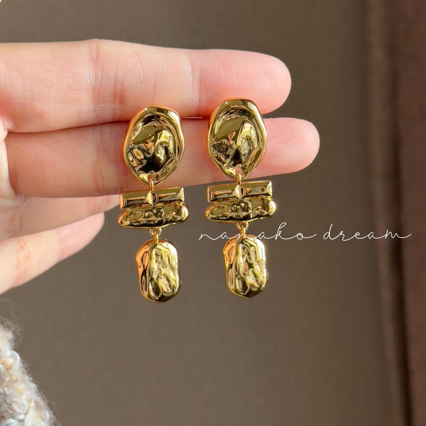 Gold Bold Textured Geometric Dangle Earrings, Chunky Retro Earrings, Gold Statement Drop Earrings, Lightweight Dangle Earrings