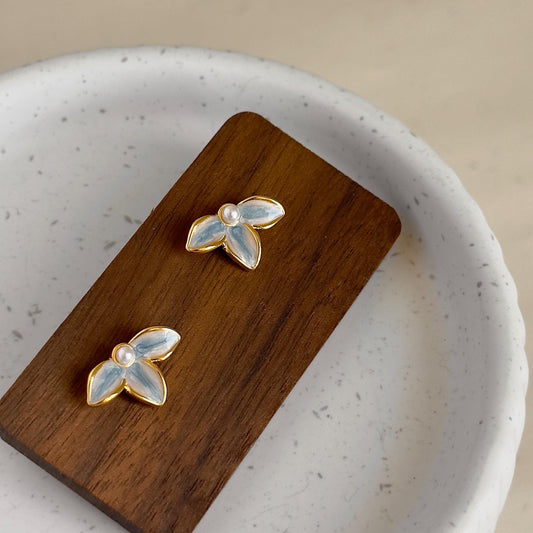 Blue Enamel Flower Stud Earrings with Pearl Center, Gold Enamel Petal Earrings, Dainty Floral Earrings, Cute Flower Earrings, Gift for Her
