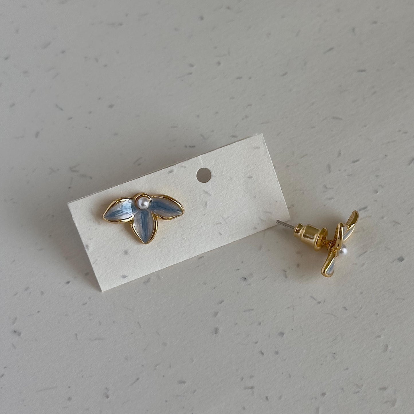 Blue Enamel Flower Stud Earrings with Pearl Center, Gold Enamel Petal Earrings, Dainty Floral Earrings, Cute Flower Earrings, Gift for Her