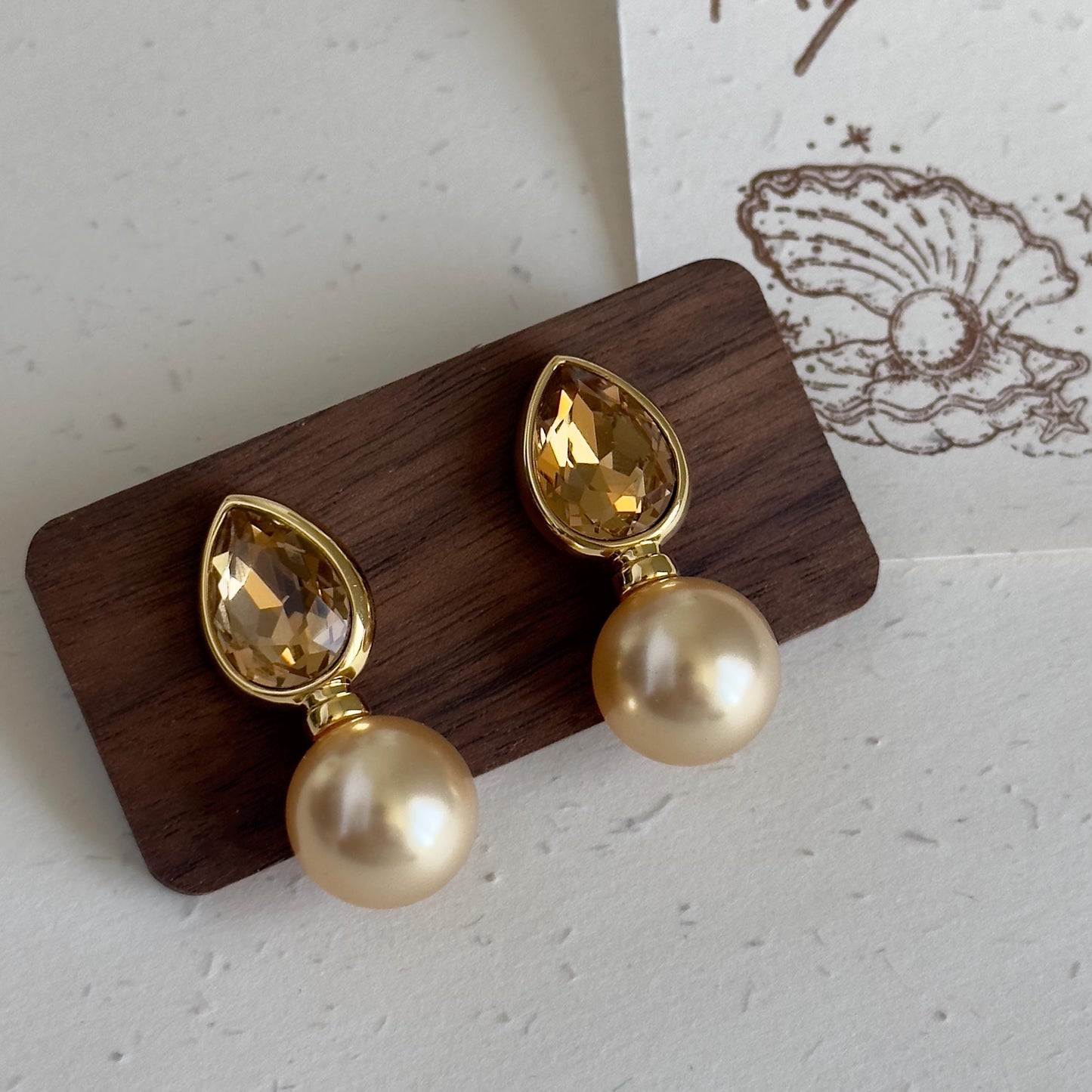 Gold Teardrop Crystal and Champagne Pearl Stud Earrings, Elegant Vintage Inspired Statement Pearl Earrings, Bridesmaid Gift, Crystal Earring
