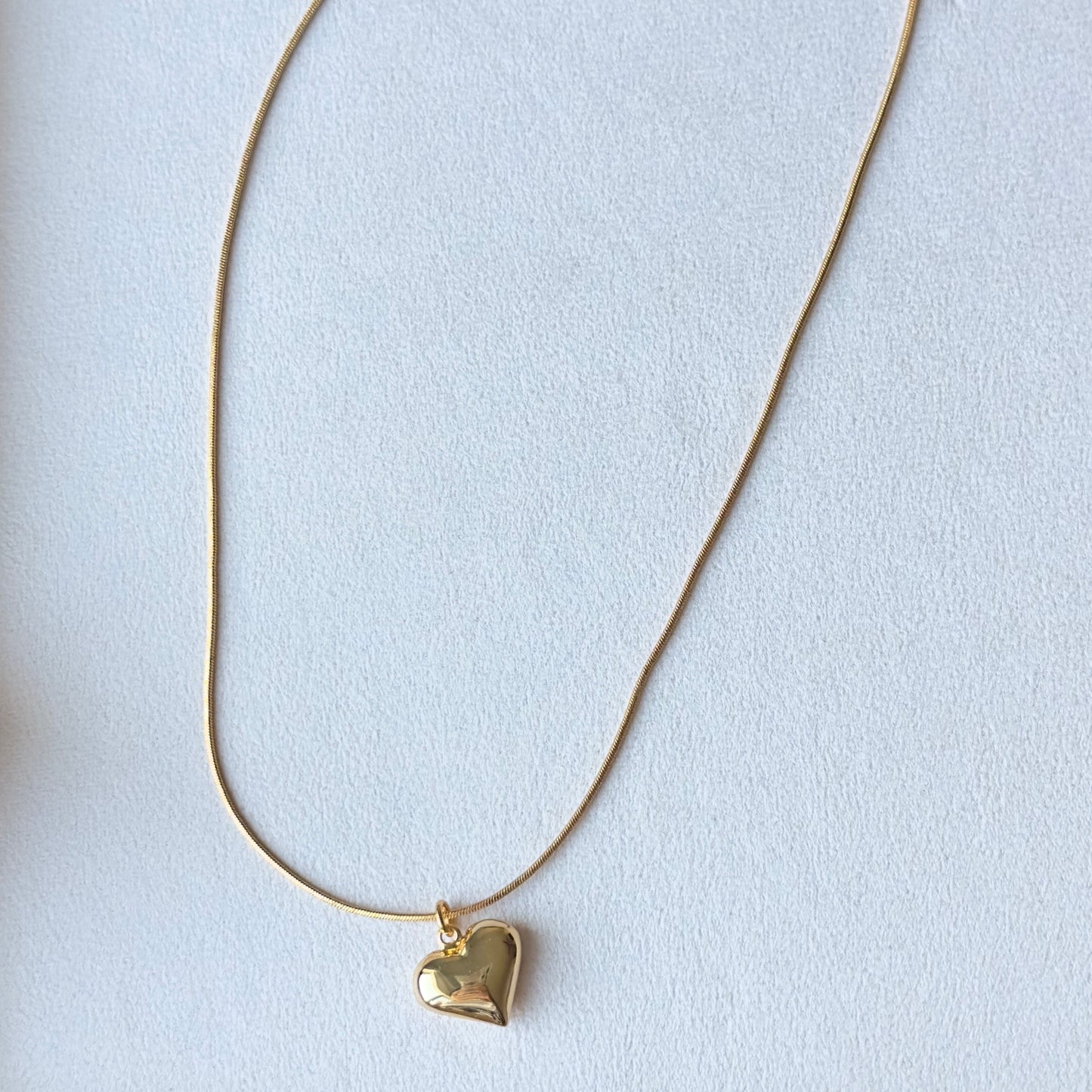 Gold/silver heart pendant necklace