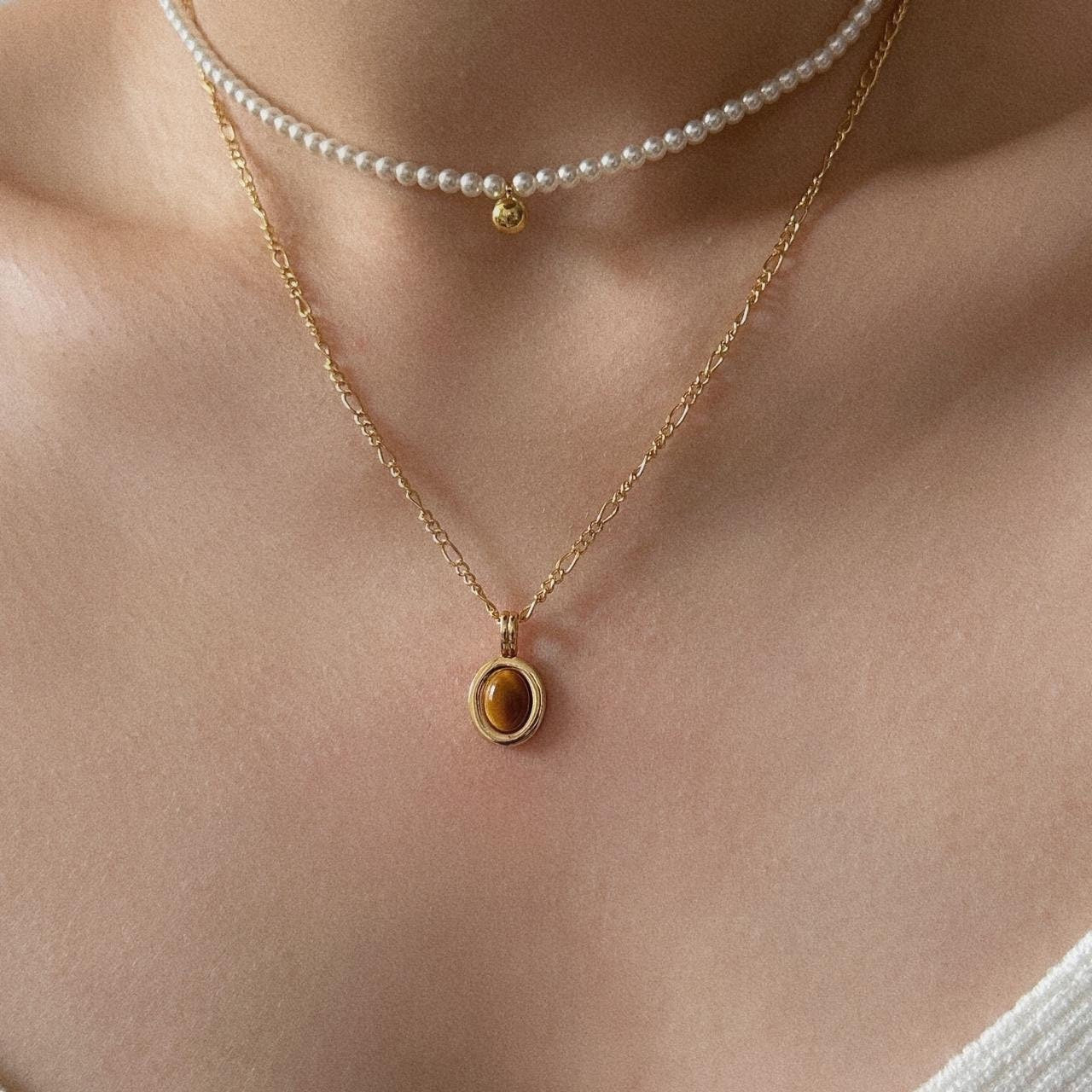 Gold tigereye natural stone pendant necklace