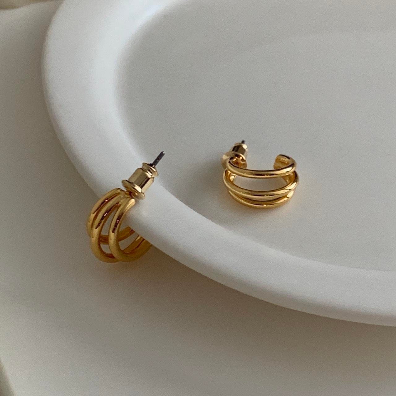 Gold mini triple hoops earrings, gold hoops earrings, gold plated hoops earrings, chic hoops earrings, lightweight hoops