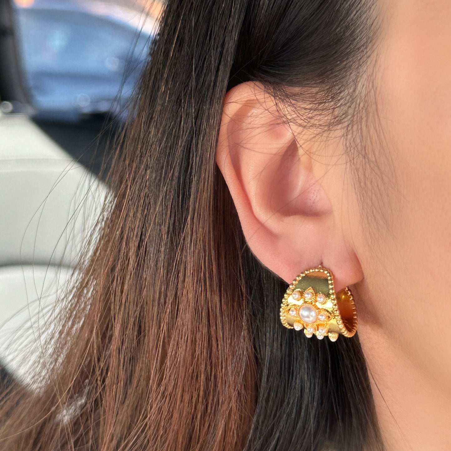 Gold Vintage Style Pearl Open Hoop Stud Earrings, French Style Earrings, Chic Earrings, Pearl Earrings, Hoop Earrings