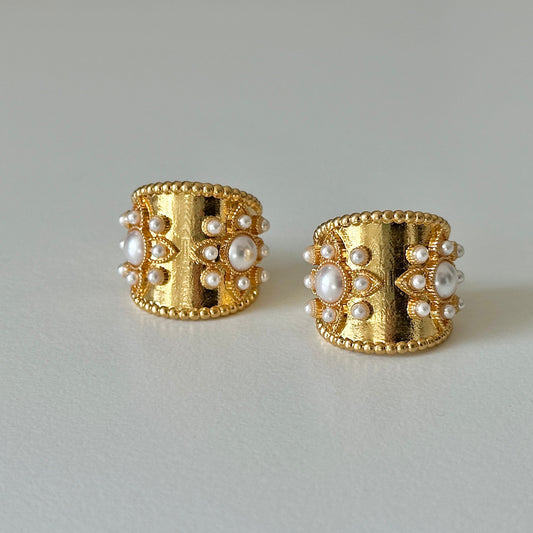 Gold Vintage Style Pearl Open Hoop Stud Earrings, French Style Earrings, Chic Earrings, Pearl Earrings, Hoop Earrings