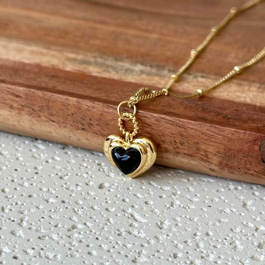 Black Gemstone Heart Pendant Necklace