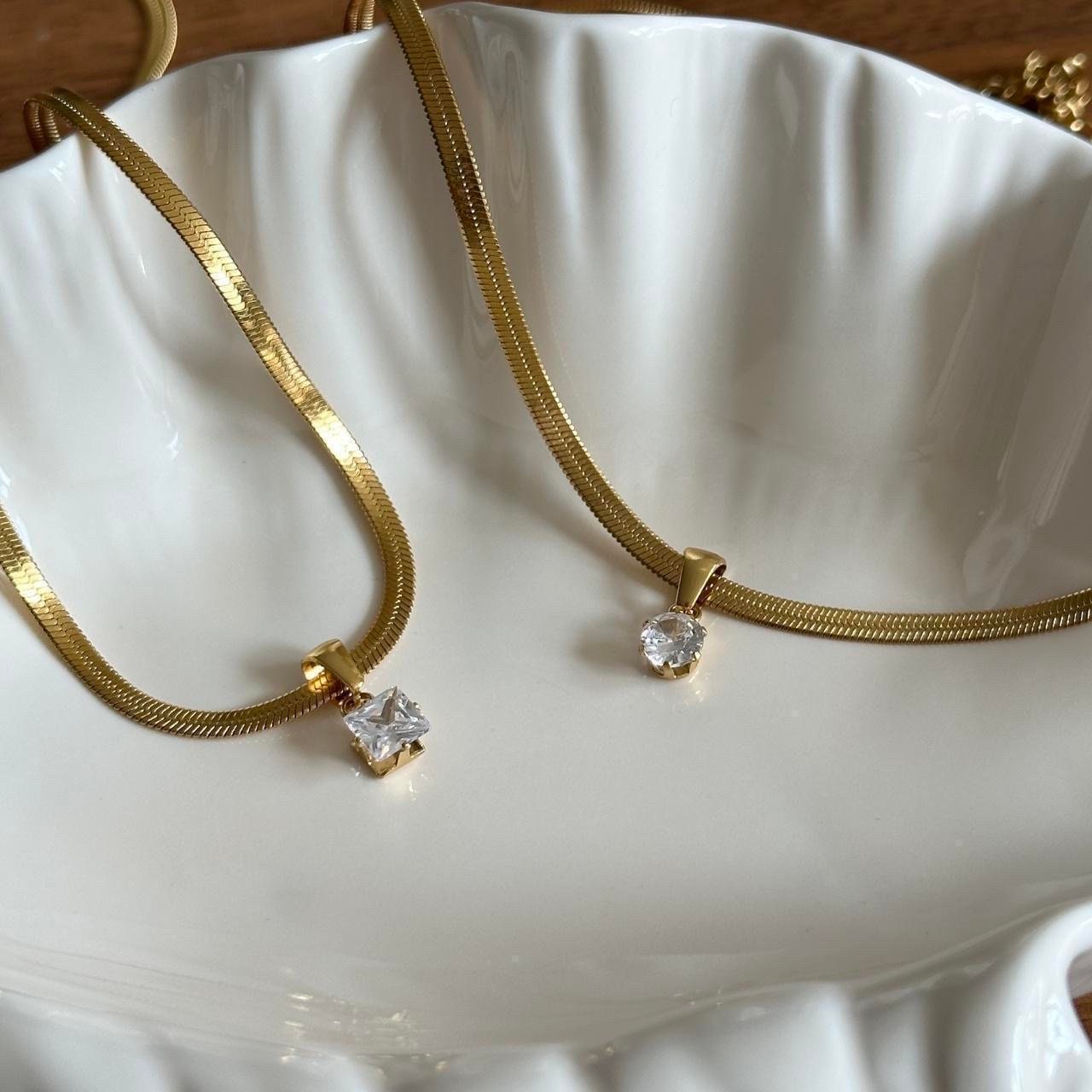 Gold Shiny Zirconia Necklace