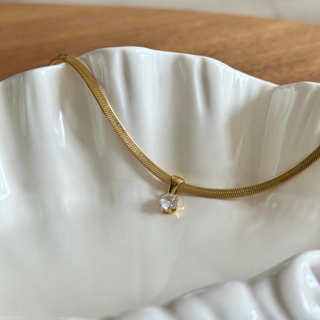 Gold Shiny Zirconia Necklace