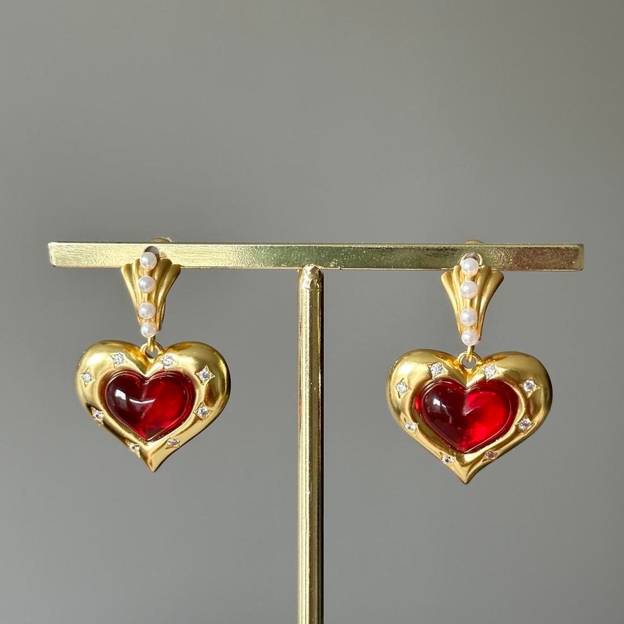 Vintage Style 18K Gold-Plated Red Heart Earrings ft