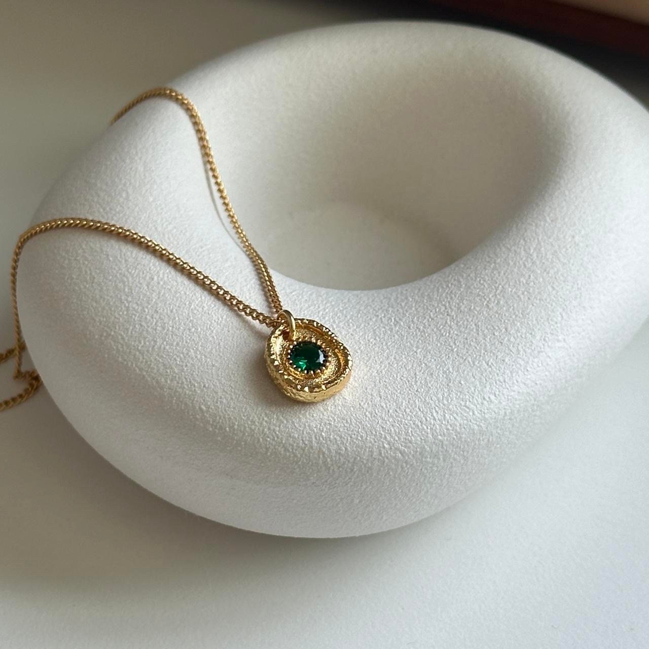 Emerald Stone Pendant Gold Necklace/ Earrings