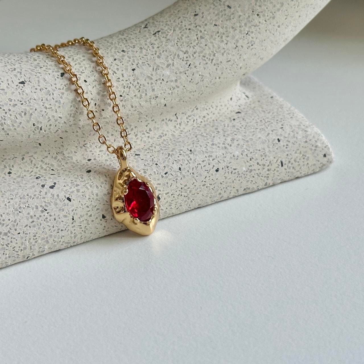 Red Garnet Pendant Gold Necklace