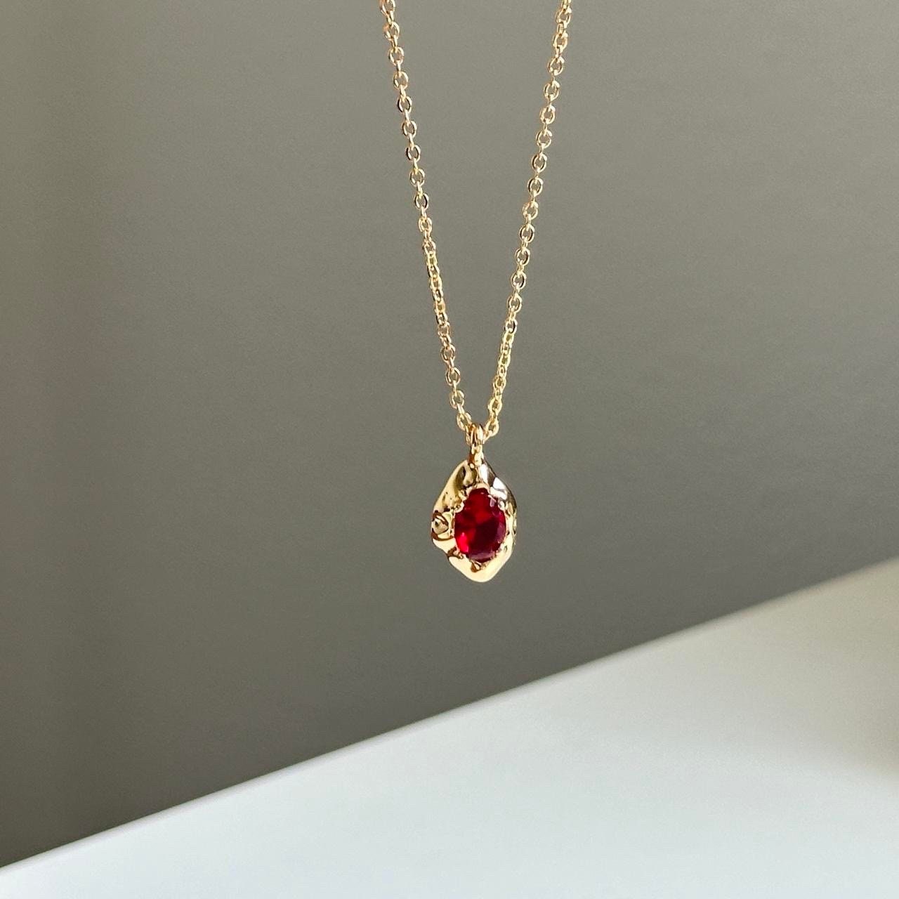 Red Garnet Pendant Gold Necklace