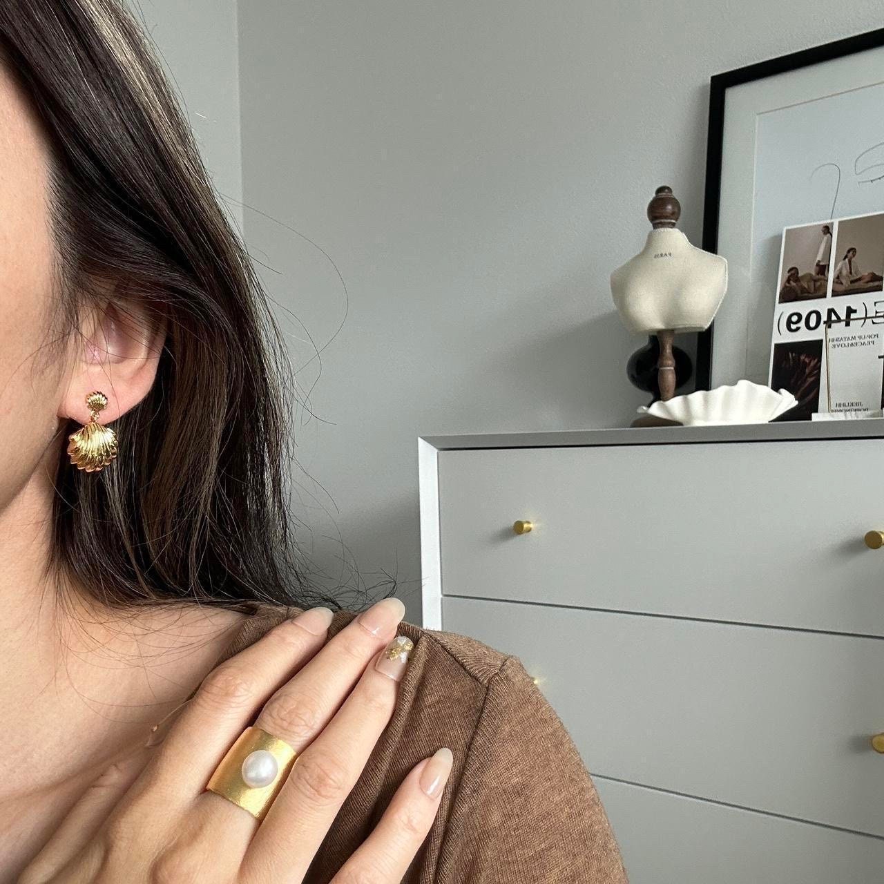 Gold Shells Earrings, Silver Shells Earrings