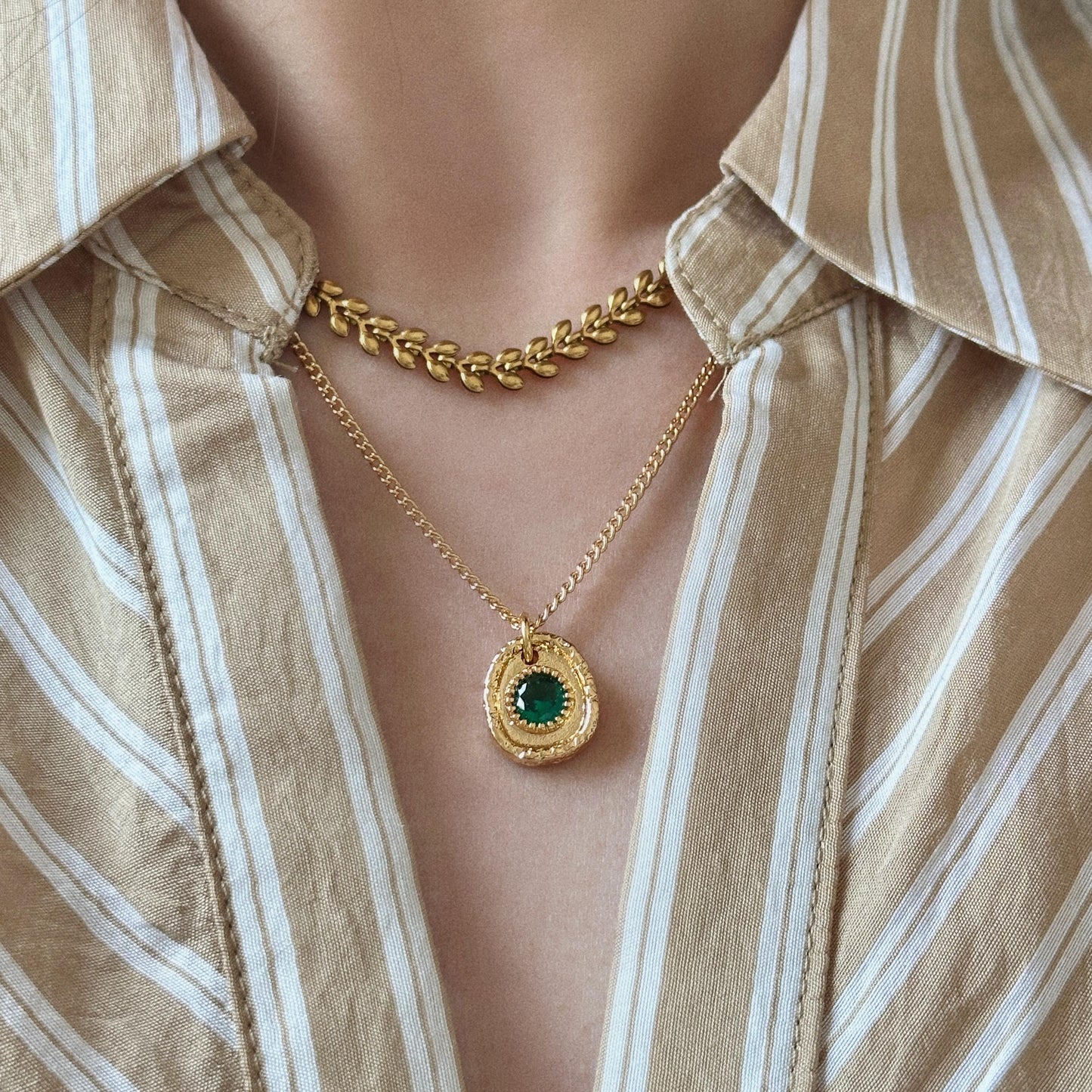 Emerald Stone Pendant Gold Necklace/ Earrings