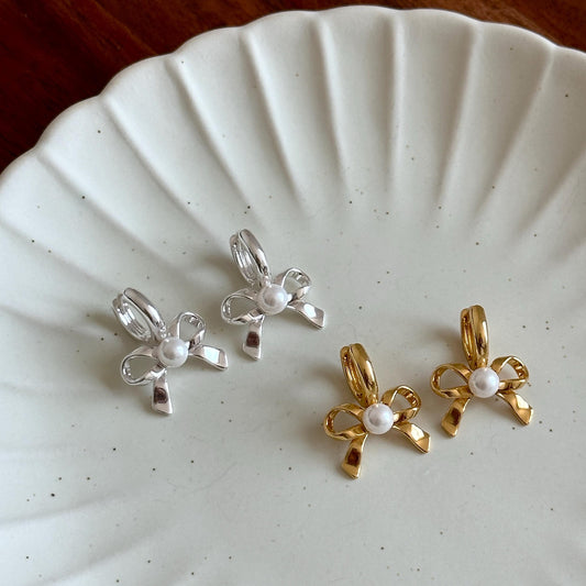 Bow Pearl Huggies Earrings