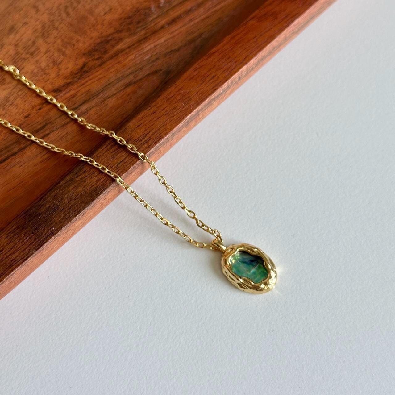 Gold Colored Shell Stone Necklace