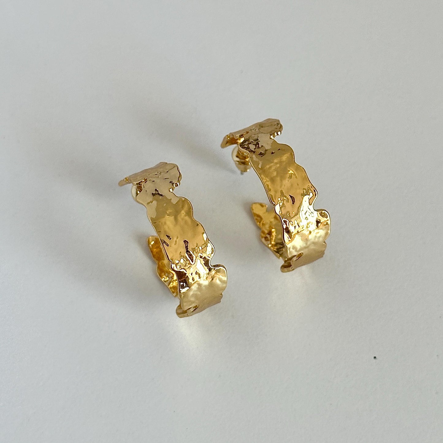 Gold Hammered Texture Open Hoops earrings
