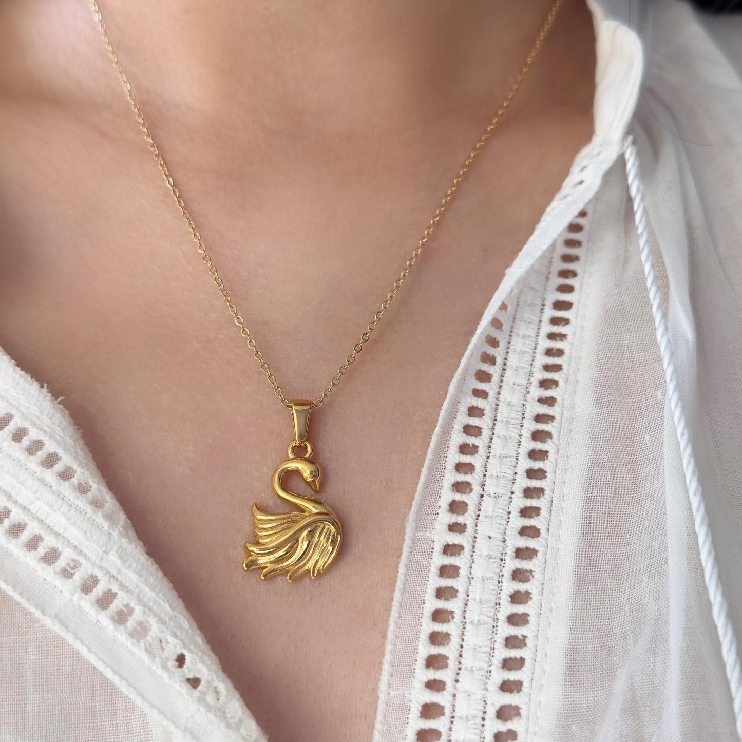 Elegant Gold-Plated Stainless Steel Swan Pendant Necklace