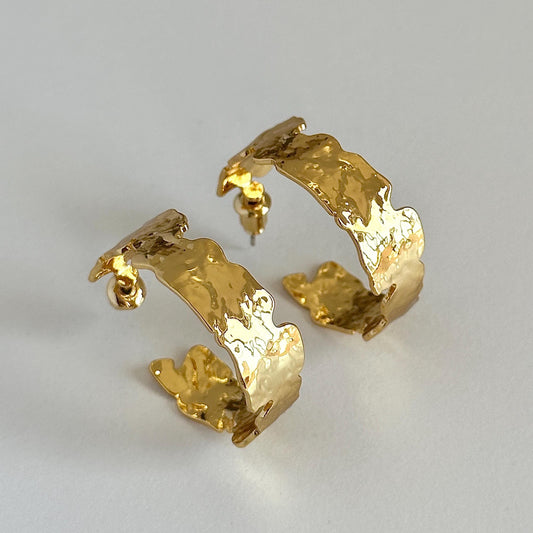 Gold Hammered Texture Open Hoops earrings