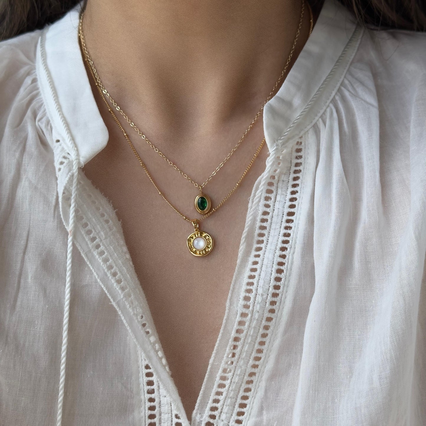 Mother of Pearl Pendant Necklace