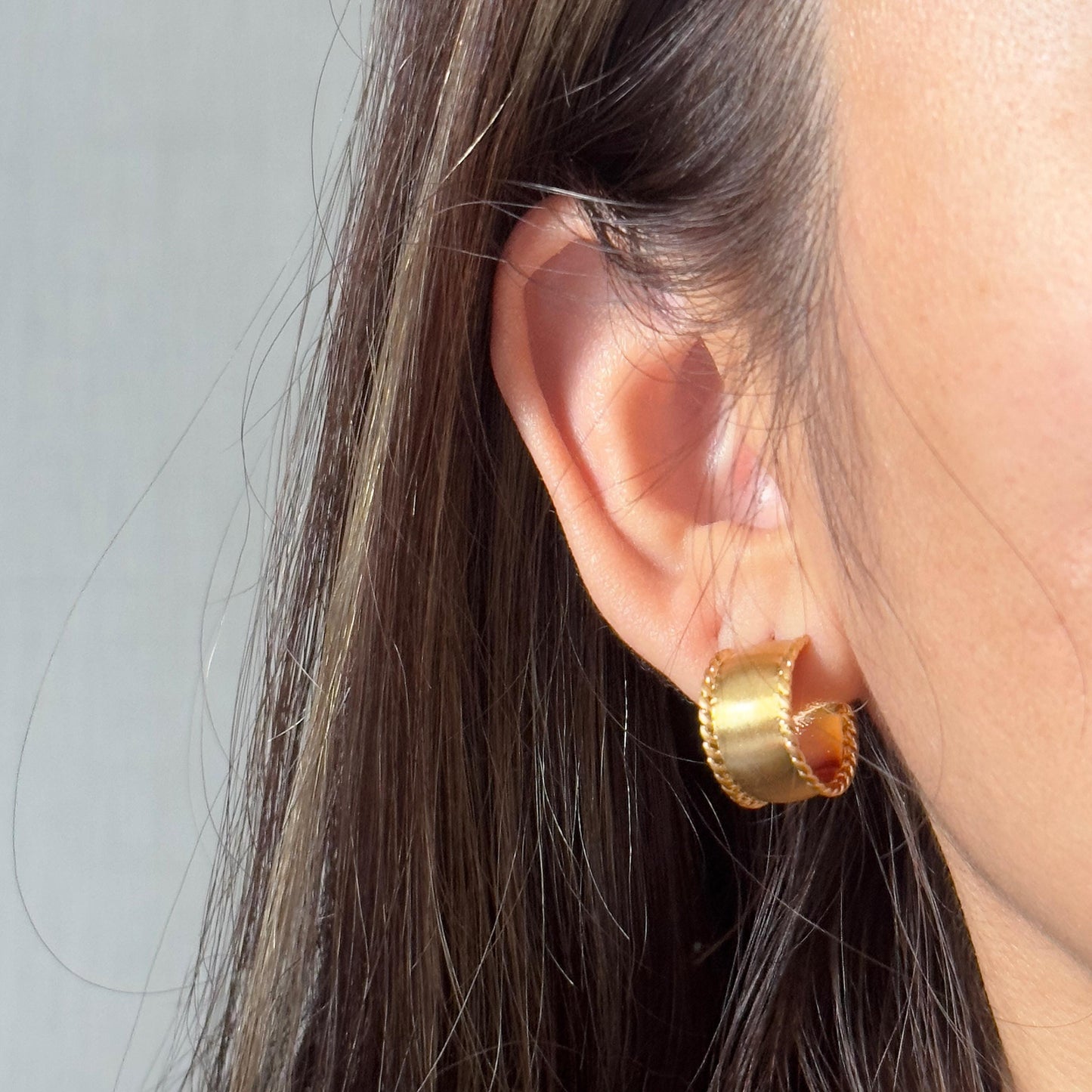 Matte Gold Twine Open Hoops Earrings