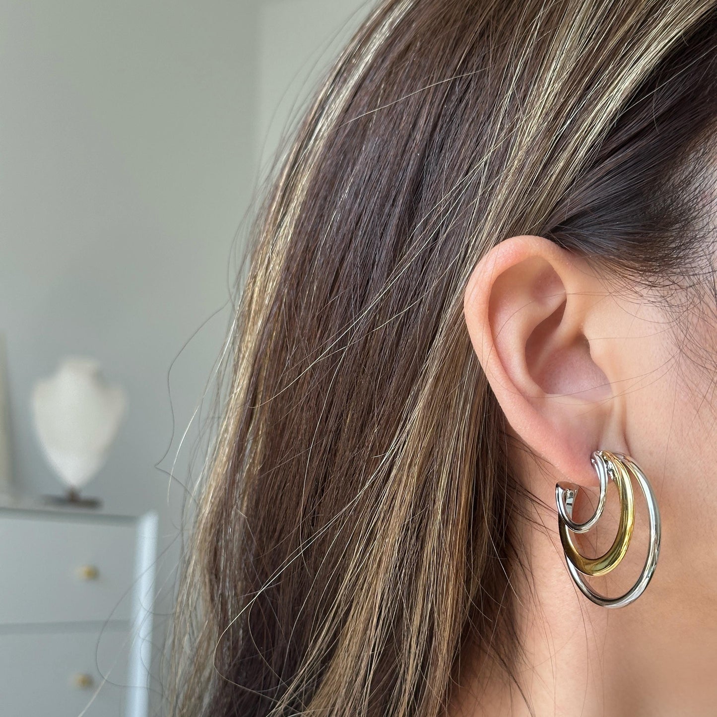 Chunky Gold Silver Hoop Earrings, Triple Layer Statement Circle Earrings, Geometric Bold Earrings for Women, Two Tone Retro Metal Jewelry