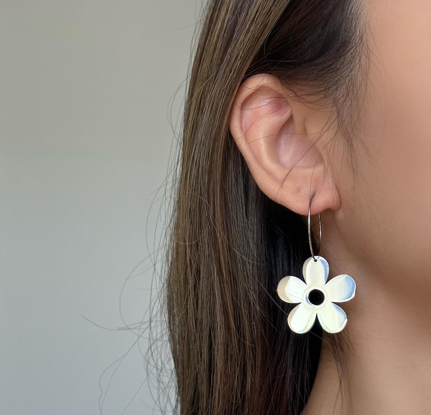 Retro Daisy Hoop Earrings