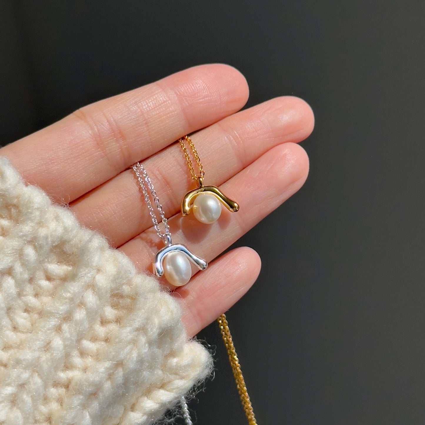 Gold Silver Plated Pearl Necklace, Minimalist Curved Pendant, Dainty Freshwater Pearl Chain, Necklace Gift for Her, Elegant Everyday Jewelry