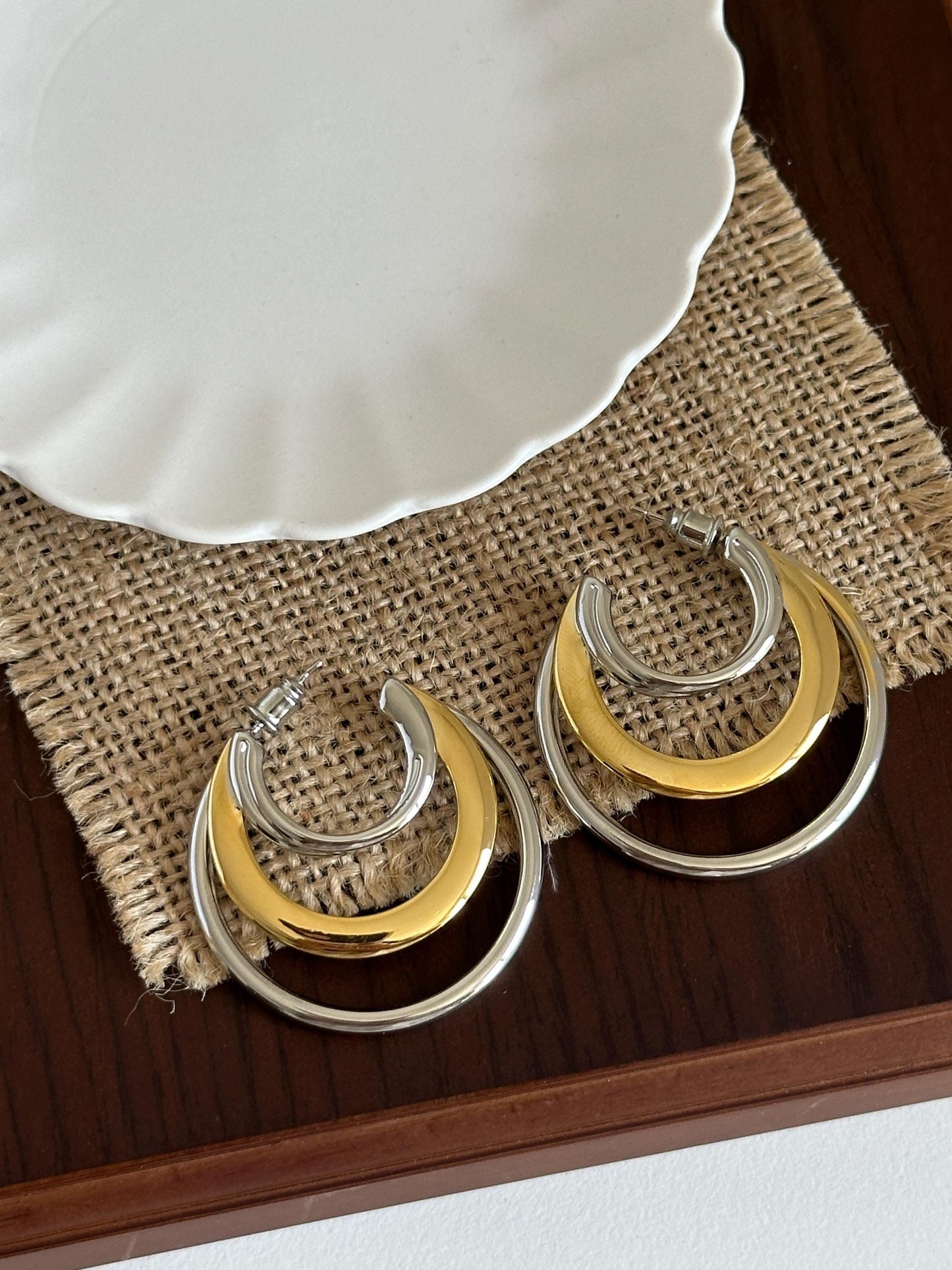 Chunky Gold Silver Hoop Earrings, Triple Layer Statement Circle Earrings, Geometric Bold Earrings for Women, Two Tone Retro Metal Jewelry