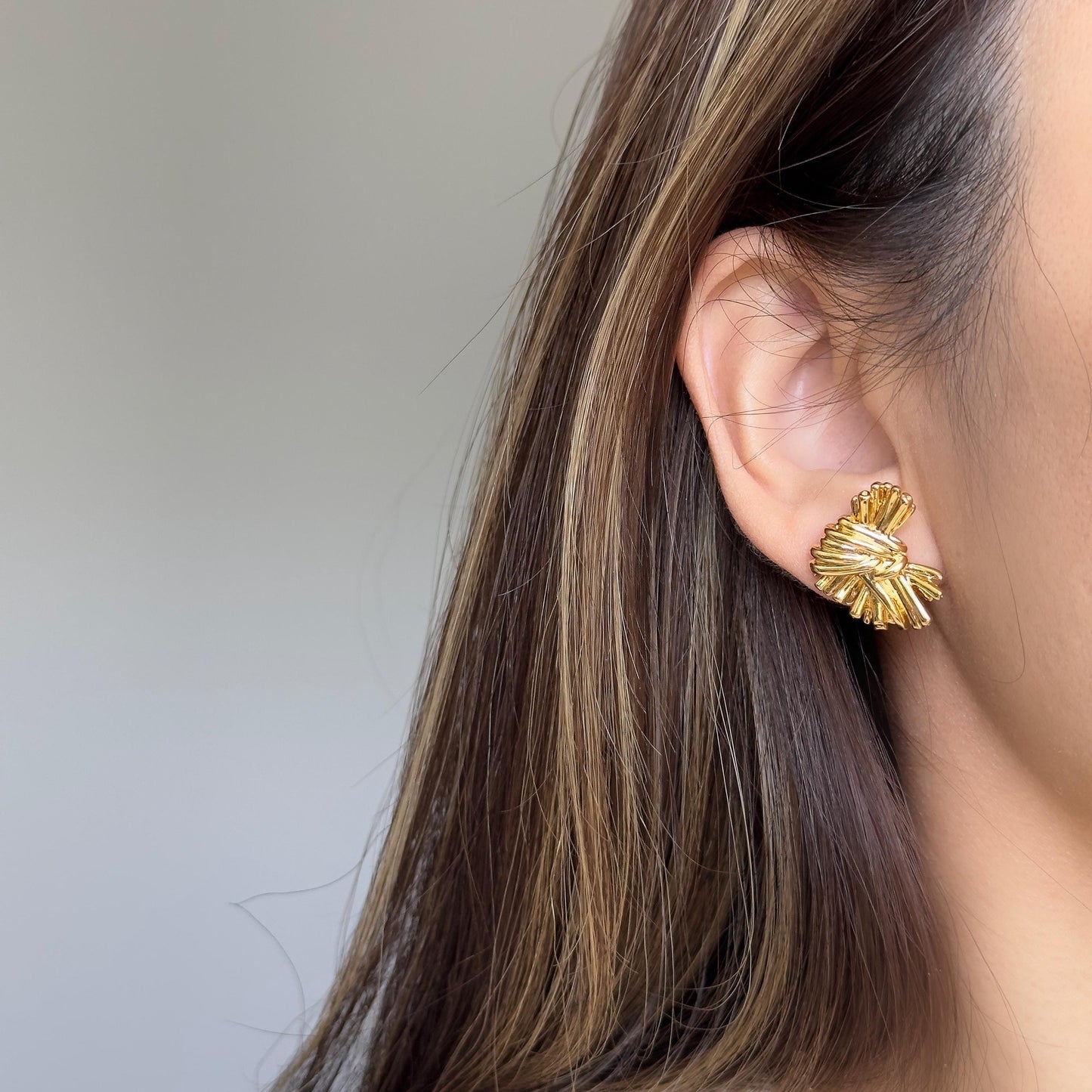 Vintage Style Gold Knot Stud Earrings, Statement Chunky Textured Twist Earrings, Bold Retro Style Geometric Earrings, Cute Knot Earrings