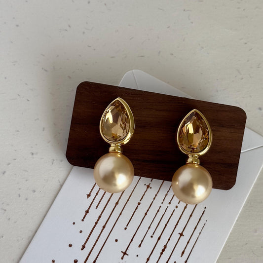 Gold Teardrop Crystal and Champagne Pearl Stud Earrings, Elegant Vintage Inspired Statement Pearl Earrings, Bridesmaid Gift, Crystal Earring