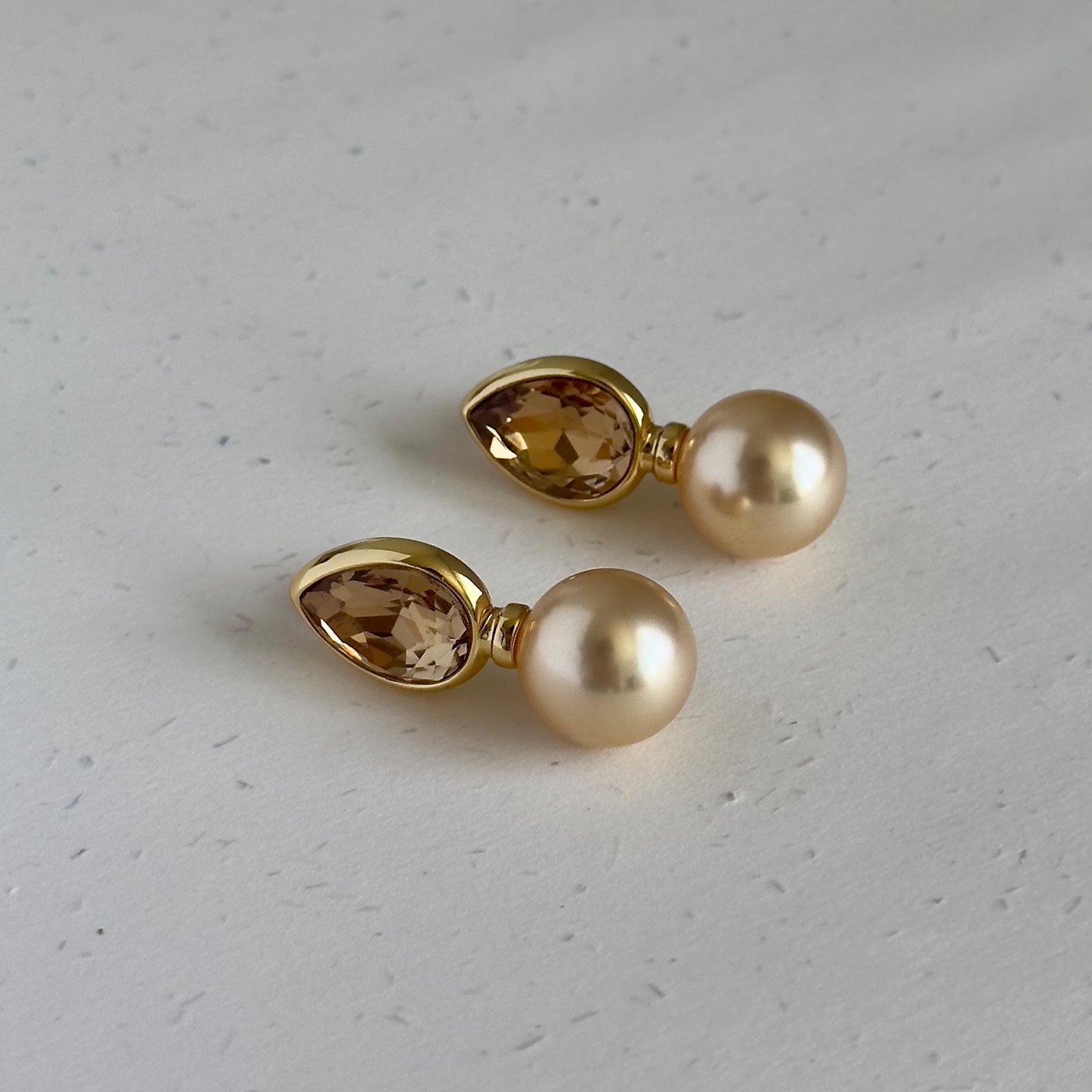 Gold Teardrop Crystal and Champagne Pearl Stud Earrings, Elegant Vintage Inspired Statement Pearl Earrings, Bridesmaid Gift, Crystal Earring