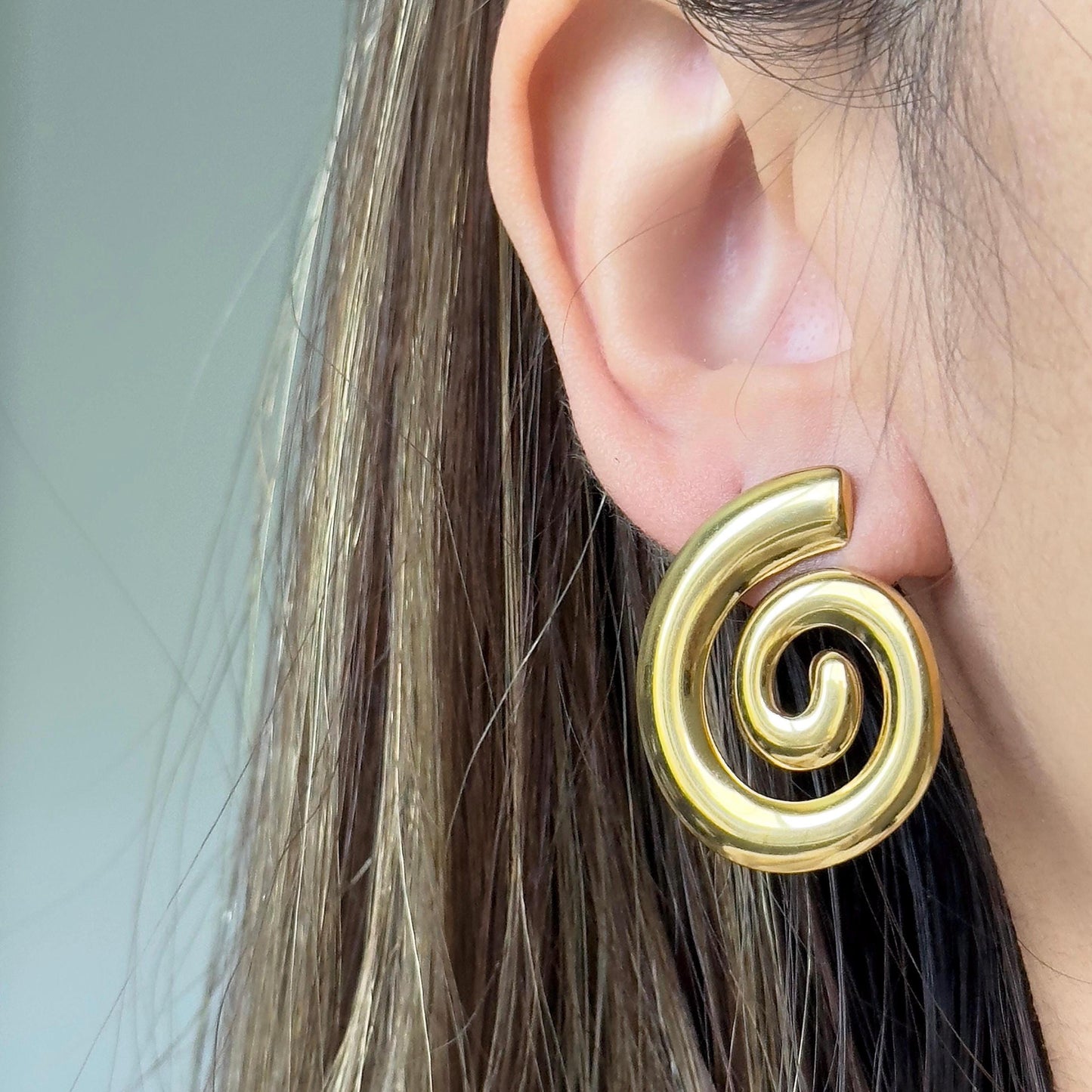 Bold Spiral Stud Earrings, Stainless Steel Swirl Earrings, Gold Silver Chunky Earrings, Modern Minimalist Statement Jewelry, Spiral Earrings