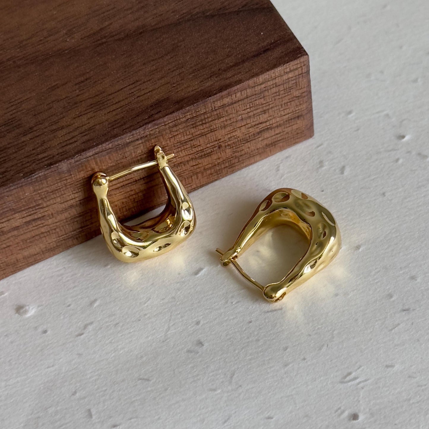 Hammered U-Shaped Geometric Hoops, Gold And Silver Texture Hoops Earrings for Women,  Minimalist Jewelry, Oval Square Hoop Earrings