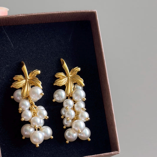 Pearl Cluster Earrings with Gold Leaf Top, Grape-Inspired Pearl Drop Earrings, Faux Pearl Dangle Earrings, Bold Bridal Pearl Earrings