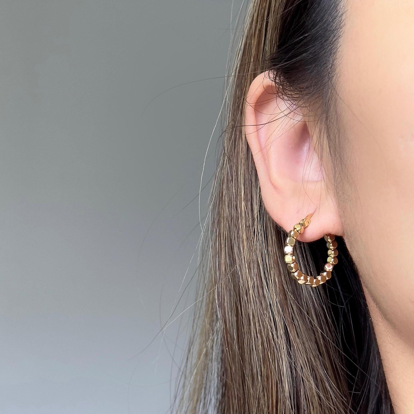 Gold Silver Beads Hoops Earrings, Minimalist Small Hoop Earrings, Gold Silver Circle Dot Huggie Hoops, Lightweight Round Bead Hoop Earrings