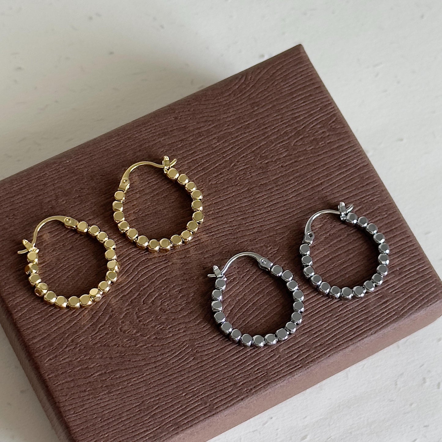 Gold Silver Beads Hoops Earrings, Minimalist Small Hoop Earrings, Gold Silver Circle Dot Huggie Hoops, Lightweight Round Bead Hoop Earrings