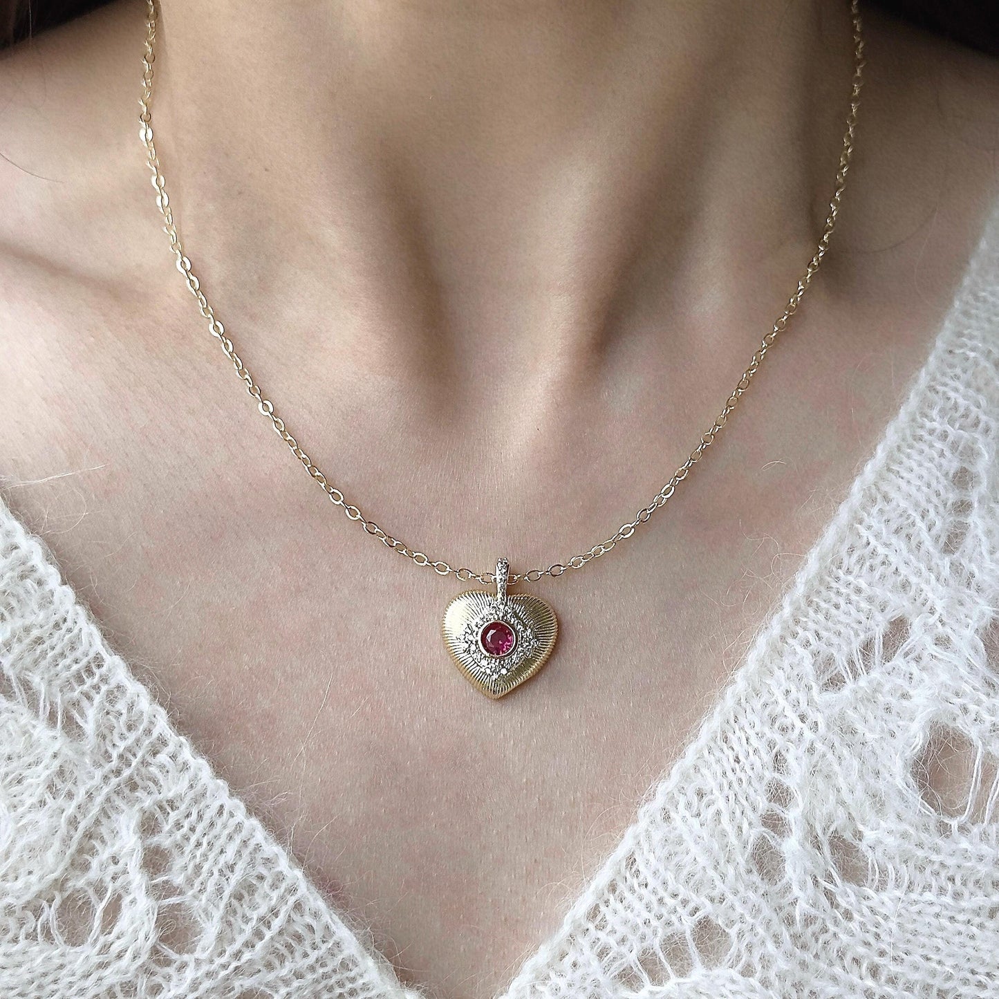 Heart Pendant Necklace with Red Gemstone, Gold Textured Heart Necklace, Dainty Ruby Heart Necklace, Elegant Retro Jewelry Gift for Her
